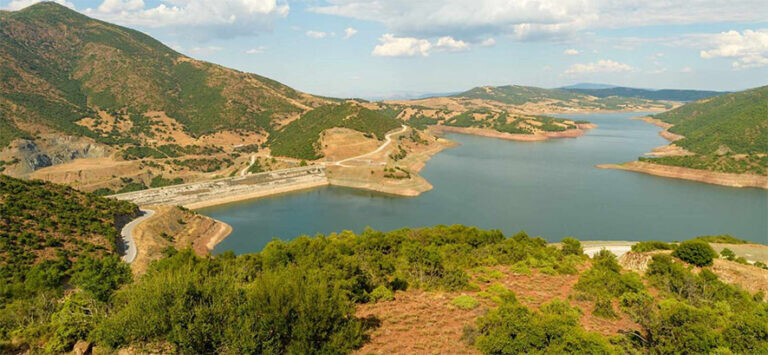 Άδεια επέμβασης σε δασική έκταση για μικρό υδροηλεκτρικό στο φράγμα Σμοκόβου