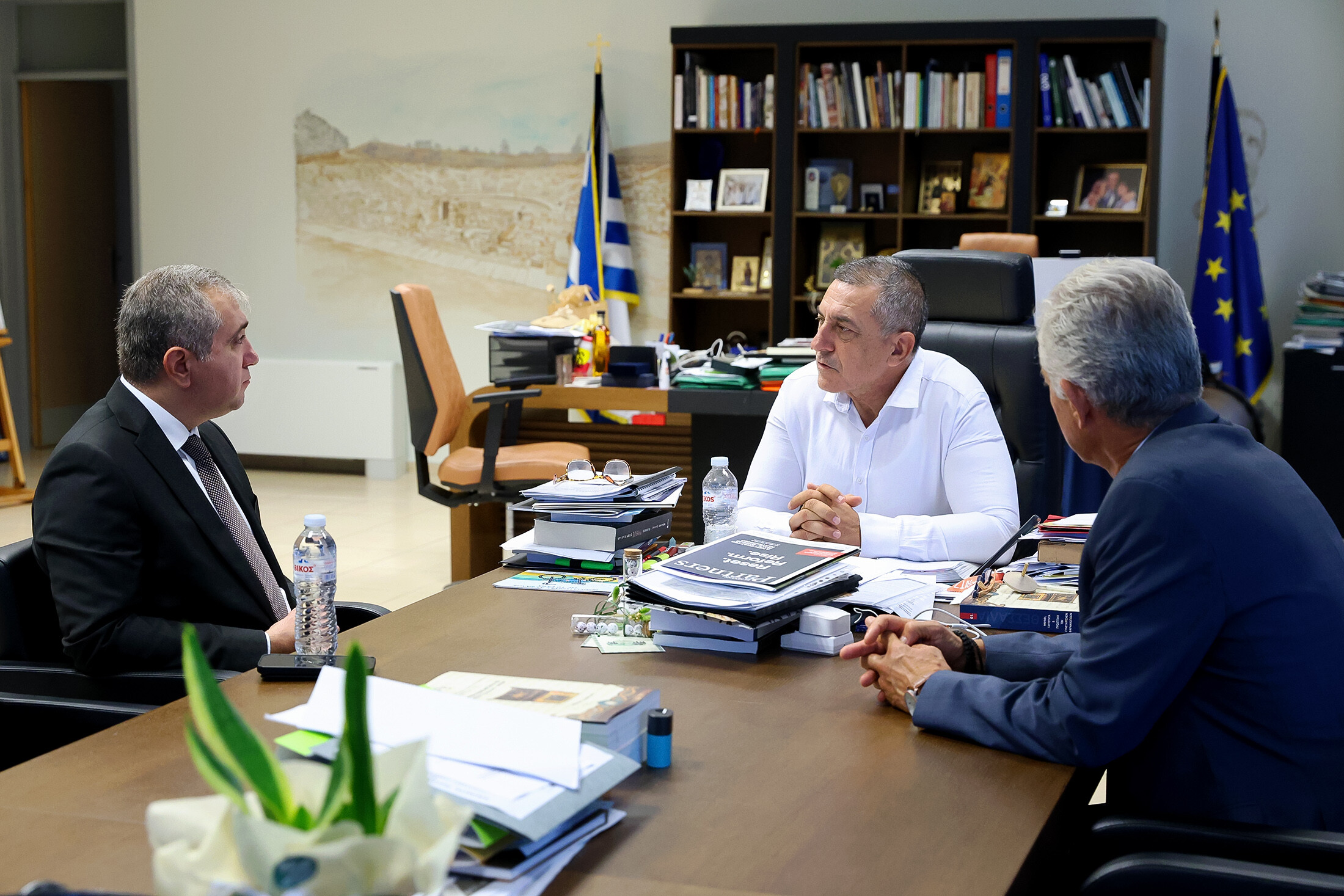 Συνάντηση του Περιφερειάρχη Θεσσαλίας Δημήτρη Κουρέτα με τον Πρέσβη του Αζερμπαϊτζάν