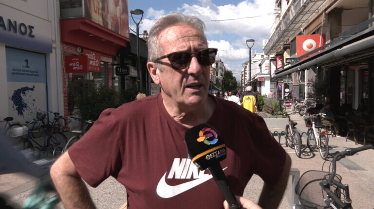 Θέμα ημέρας : Φρένο στα μέσα κοινωνικής δικτύωσης στα παιδιά κάτω των 15 ετών βάζει η κυβέρνηση. Πώς το σχολιάζετε;
