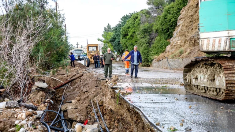 Βούλιαξε στις λάσπες η αγροτική παραγωγή στο Οροπέδιο Λασιθίου, χωρίς νερό 2.500 κάτοικοι στον Μυλοπόταμο