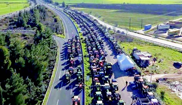 Σε θέση μάχης οι αγρότες στη Λάρισα εν όψει επίσκεψης Μητσοτάκη