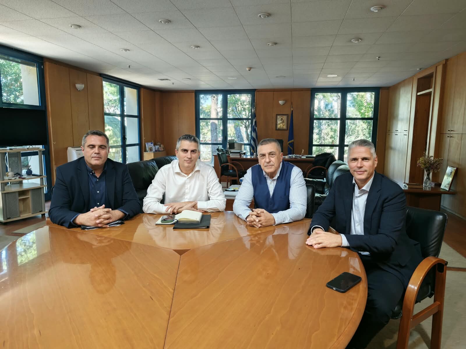 Οδικά έργα και αντιπλημμυρική θωράκιση της Θεσσαλίας απασχόλησαν τη συνάντηση Δημ. Κουρέτα-Υπουργού Χρ. Δήμα