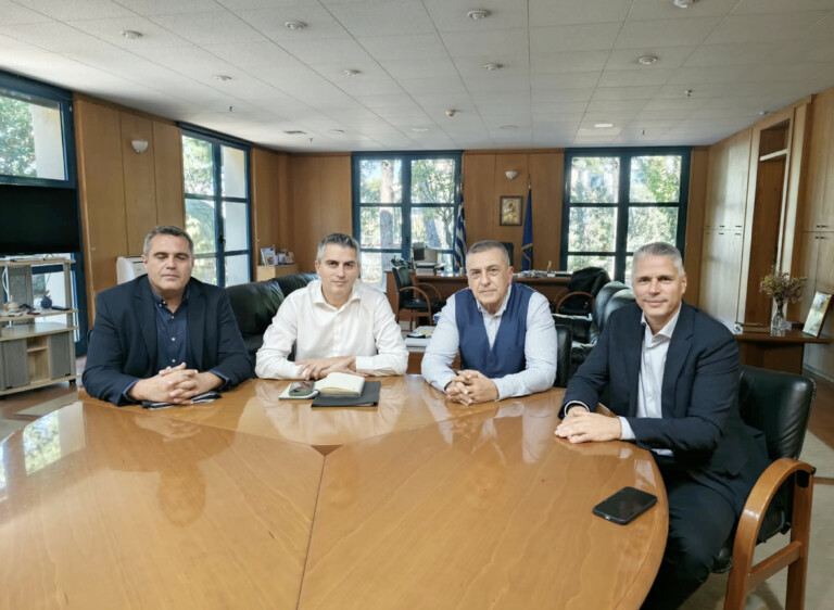 Οδικά έργα και αντιπλημμυρική θωράκιση  στη συνάντηση Δημ. Κουρέτα-Υπουργού Χρ. Δήμα