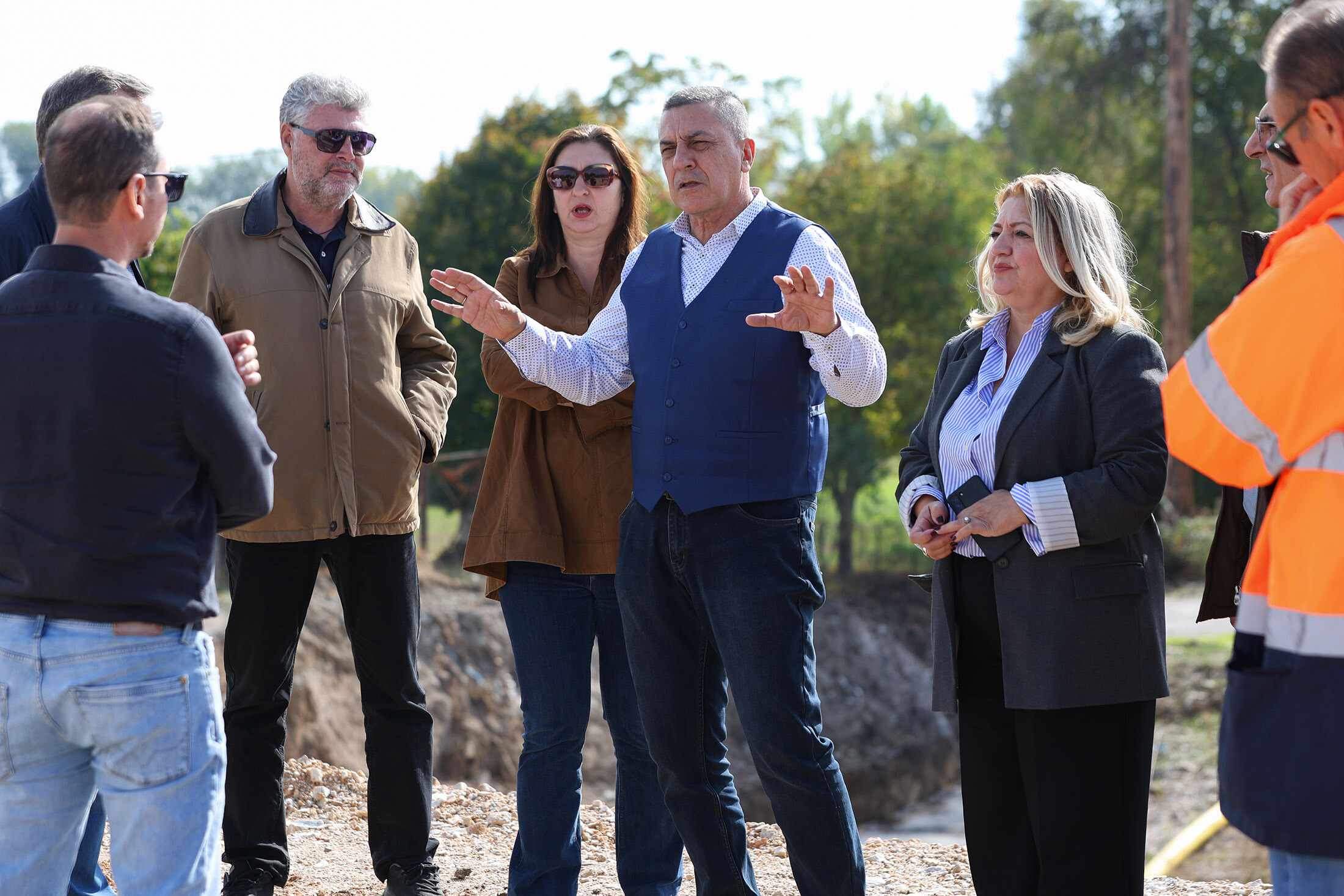Αυτοψίες του Περιφερειάρχη Θεσσαλίας Δημήτρη Κουρέτα στην Παράκαμψη Συκεώνας, στα αντιπλημμυρικά του Ενιπέα και του Φαρσαλίτη και στη γέφυρα Καραβόπορου