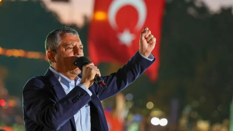 Σφοδρή επίθεση του αρχηγού της τουρκικής αντιπολίτευσης σε Ερντογάν και Φιντάν: Η συμφωνία Ελλάδας – Αιγύπτου γίνεται αποδεκτή, η δική μας με τη Λιβύη όχι