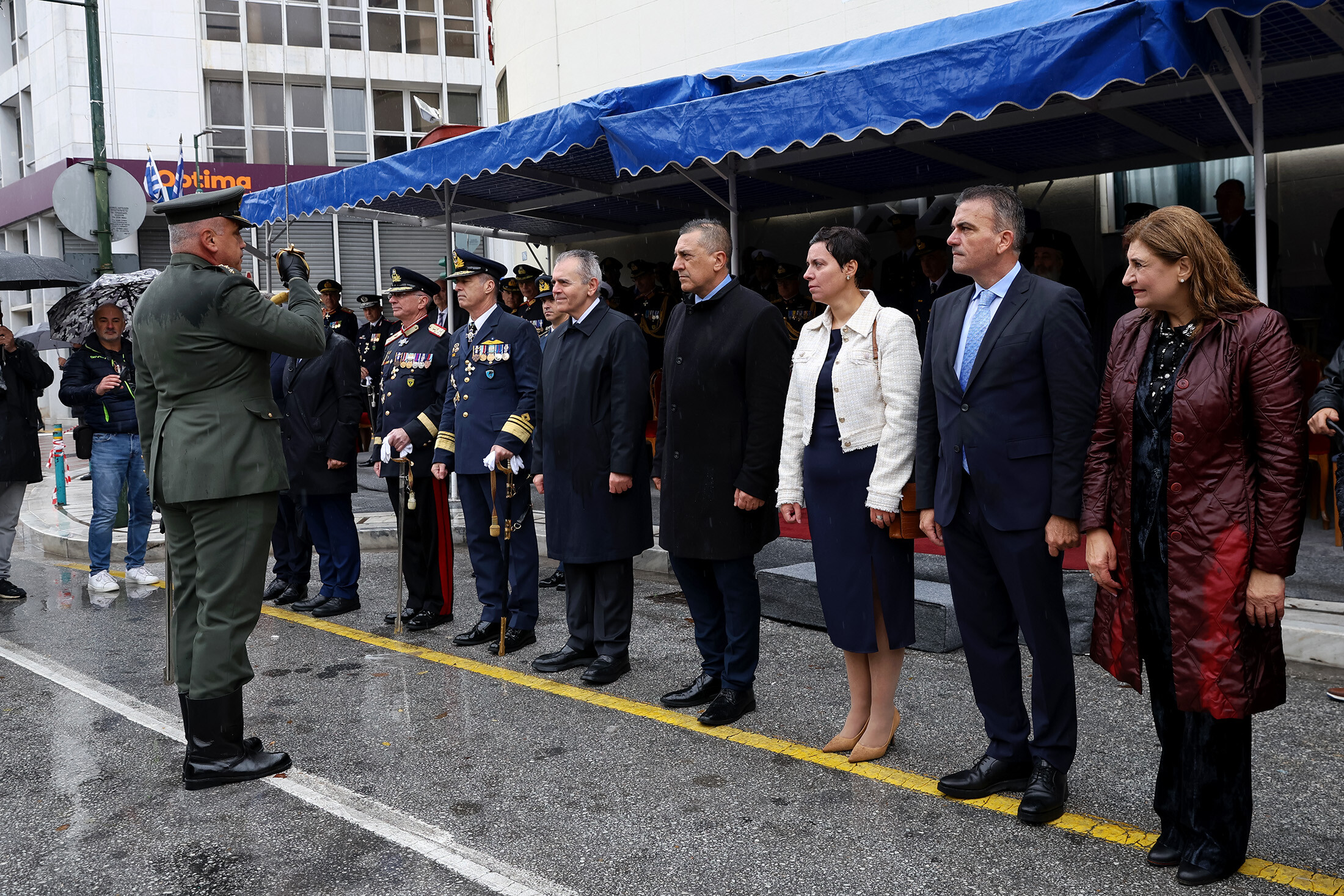 Ο Δημήτρης Κουρέτας στην παρέλαση της 28ης Οκτωβρίου στη Λάρισα: " Τιμούμε όσους έδωσαν τη ζωή τους για την πατρίδα"
