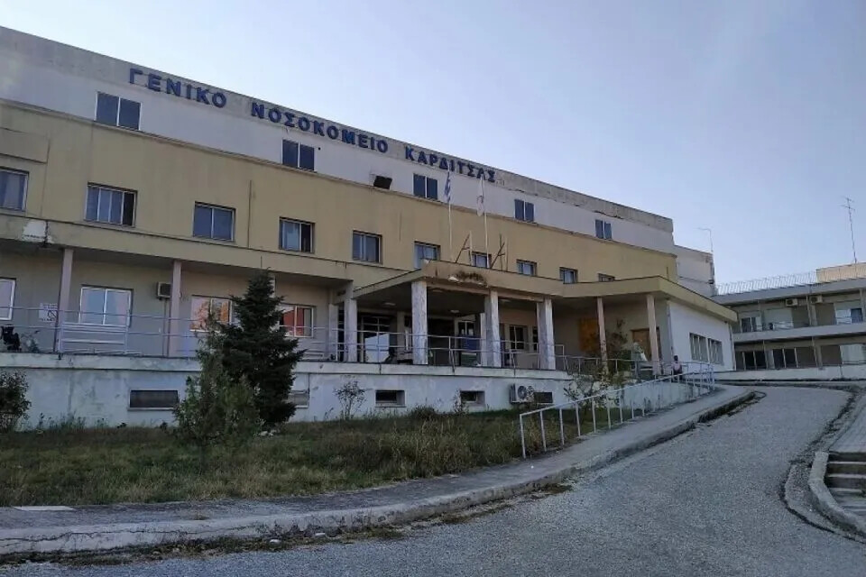 Καταδίκη τριών γιατρών για τον θάνατο 33χρονου κατά τη διακομιδή από την Καρδίτσα στη Λάρισα